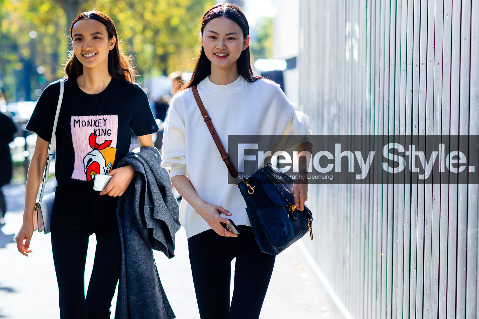 atmosphere details, black denim, black t shirt, blue bag, denim pants, detail, fashion week, frenchystyle, FW, horizontal, jeans, jonathan paciullo, leather bag, model, PARIS, PFW, printed t shirt, SPRING SUMMER 2017, SS 17, street style, suede bag, trousers, white bag, white sweater