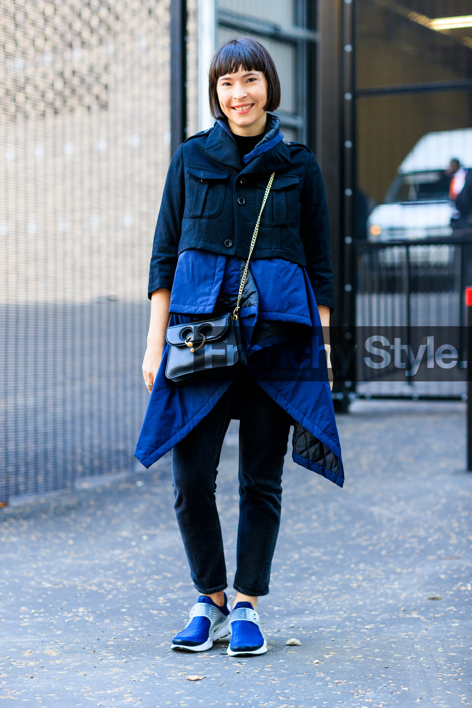 AUTUMN WINTER 2017-2018, AW 17-18, black bag, black denim, black jacket, blue jacket, blue sneakers, clara cornet, denim pants, FALL WINTER 2017-2018, fashion week, frenchystyle, full length, FW, FW 17-18, jeans, jonathan paciullo, jw anderson, leather bag, leather shoes, LFW, LONDON, street style, trousers, vertical