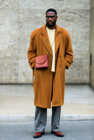 camel coat, brown leather bag, crossbody bag, vintage bag, houndstooth printed pants, light yellow pullover, aviator glasses, fashion week, frenchystyle, FW, jonathan paciullo, street style, PFW, PARIS, SPRING SUMMER 2022, SS 22, vertical, full length