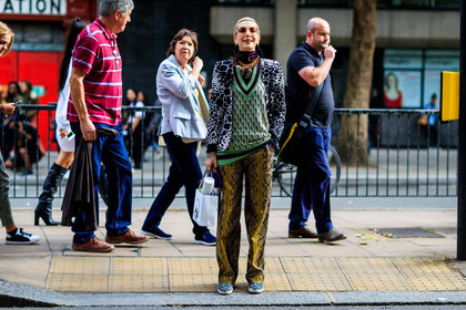 animal print, black and white, black and white shoes, checked, graphic jacket, graphic pants, graphic sweater, green sweater, leather pants, leather shoes, necklace, plaid, printed jacket, printed pants, printed sweater, snake print, sunglasses, trousers, yellow pants, fashion week, frenchystyle, FW, jonathan paciullo, street style, LFW, LONDON, SPRING SUMMER 2019, SS 19, atmosphere details, horizontal, full length