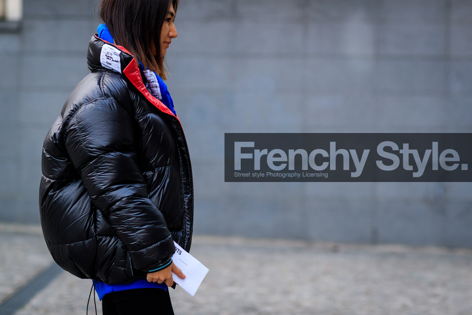 black jacket, blue sweater, down jacket, vêtements, fashion week, frenchystyle, FW, jonathan paciullo, street style, PFW, PARIS, SPRING SUMMER 2017, SS 17, HAUTE COUTURE, atmosphere details, detail, horizontal