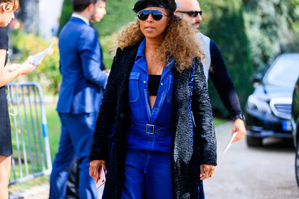 atmosphere details, beret, black bra, black hat, black jacket, blue denim, denim jumpsuit, detail, fashion week, frenchystyle, FW, graphic jacket, horizontal, jonathan paciullo, PARIS, PFW, SPRING SUMMER 2018, SS 18, street style, sunglasses, trousers