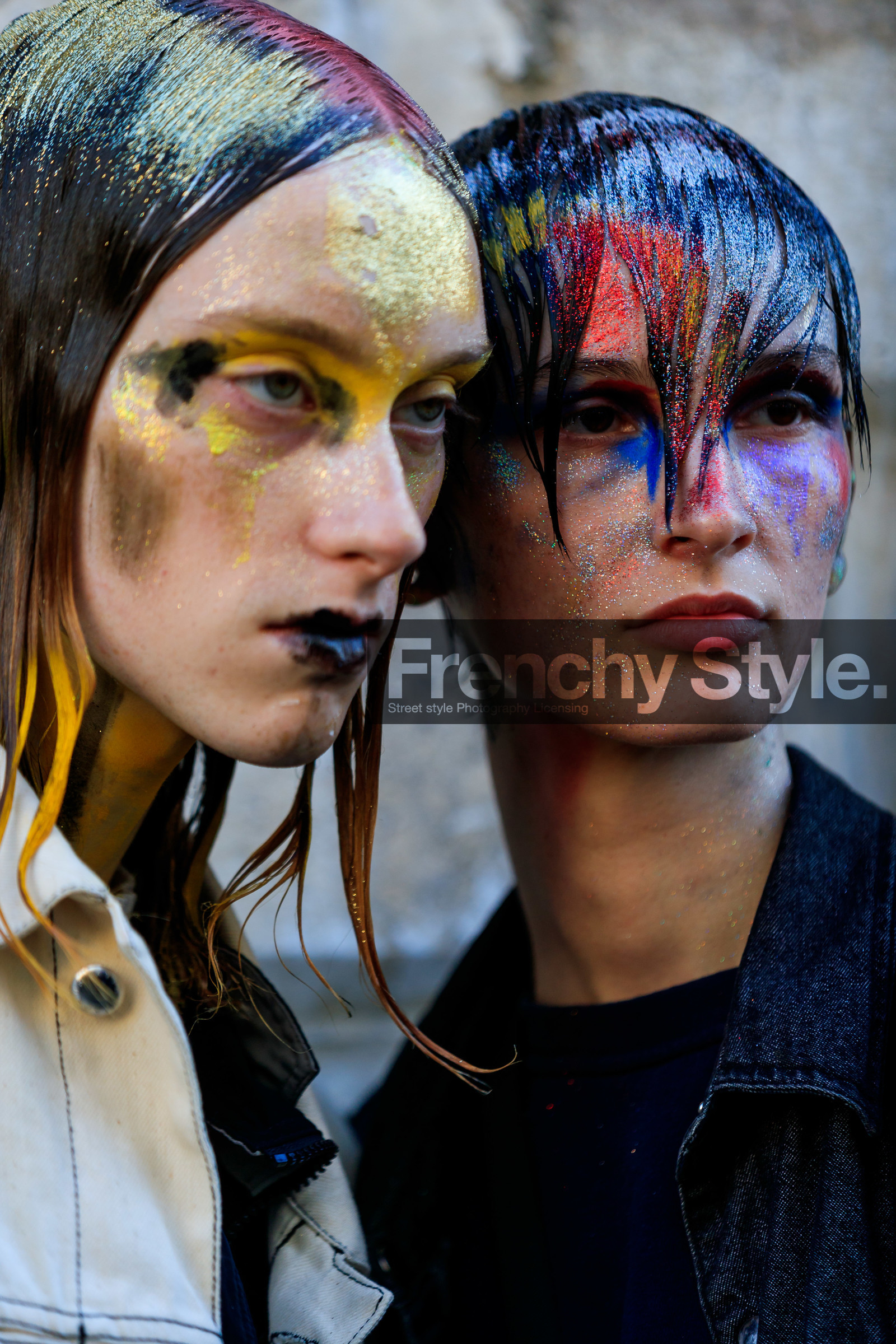 model, glitter face, glitter hair, make up, make up details, hair details, strassed make up, close up detail, multicolor make up, black lipstick, fashion week, frenchystyle, FW, jonathan paciullo, street style, MFW, MILAN, AUTUMN WINTER 2020-2021, FALL WINTER 2020-2021, FW 20-21, vertical, atmosphere details, detail, portrait