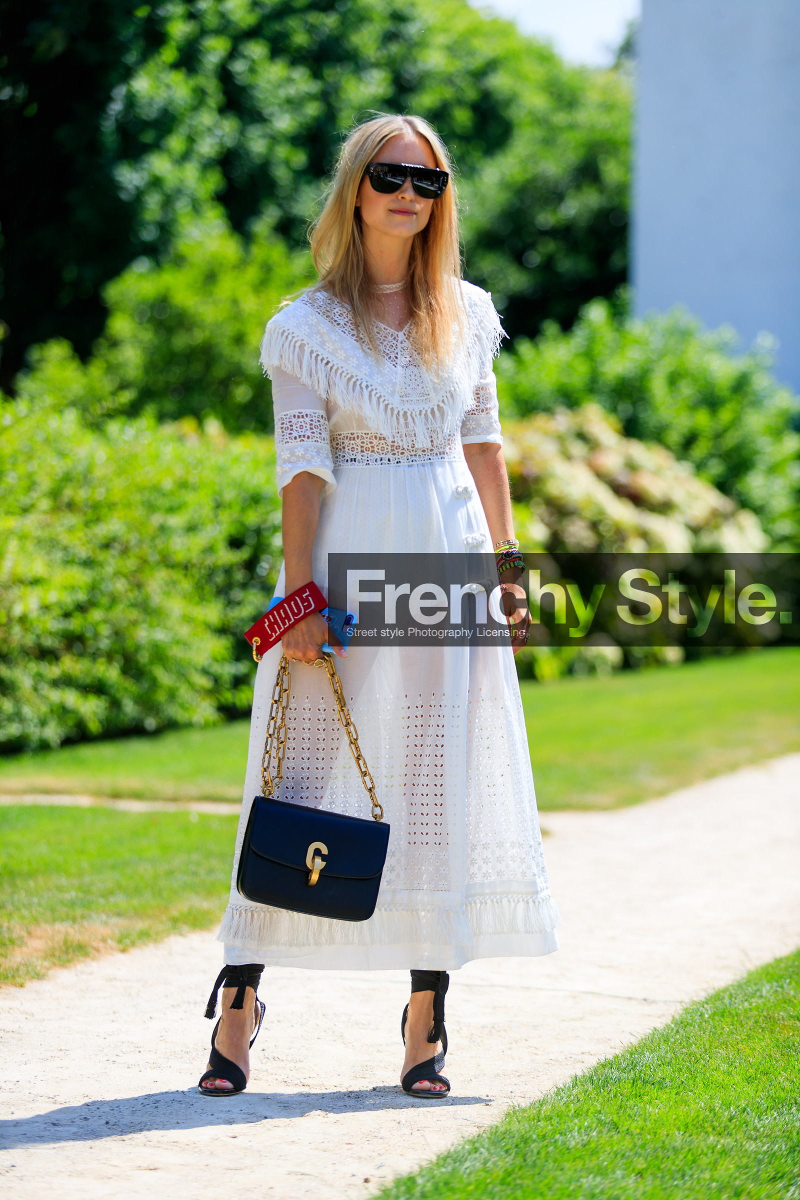 black bag, black shoes, bracelet, christian dior, graphic dress, high heels, lace dress, leather bag, leather shoes, printed dress, sunglasses, white dress, fashion week, frenchystyle, FW, jonathan paciullo, street style, PFW, PARIS, vertical, full length, AUTUMN WINTER 2018-2019, FALL WINTER 2018-2019, FW 18-19, Charlotte Groeneveld