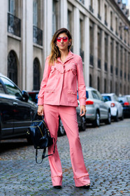 black bag, fashion week, frenchystyle, full length, fun sunglasses, FW, jonathan paciullo, leather backpack, leather bag, PARIS, PFW, pink pants, pink shirt, pink suit, SPRING SUMMER 2018, SS 18, street style, sunglasses, trousers, vertical