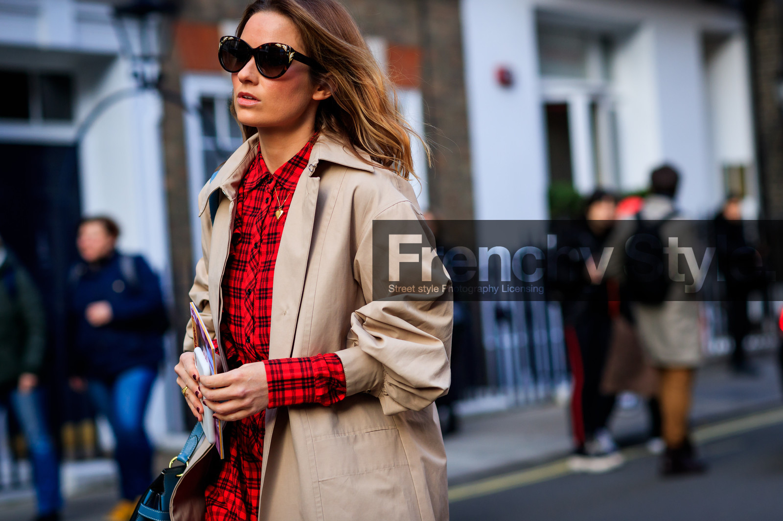 beige coat, checked dress, graphic dress, plaid, printed dress, red dress, shirt dress, sunglasses, fashion week, frenchystyle, FW, jonathan paciullo, street style, LFW, LONDON, AUTUMN WINTER 2018-2019, AW 18-19, FALL WINTER 2018-2019, FW 18-19, horizontal, atmosphere details, detail