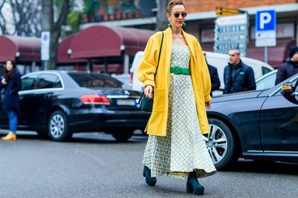 atmosphere details, AUTUMN WINTER 2017-2018, AW 17-18, black shoes, braids, bustier dress, earrings, emerald, FALL WINTER 2017-2018, fashion week, floral, flower, frenchystyle, full length, FW, FW 17-18, graphic dress, green belt, green shoes, high heels, horizontal, jonathan paciullo, leather belt, leather shoes, MFW, MILAN, printed dress, street style, sunglasses, yellow coat