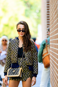 beige bag, black top, bomber jacket, fendi, graphic bag, graphic jacket, graphic skirt, leather bag, mary leest, monogram, printed bag, printed jacket, printed skirt, sunglasses, yellow jacket, yellow skirt, street style, jonathan paciullo, FW, frenchystyle, fashion week, MFW, MILAN, SPRING SUMMER 2019, SS 19, vertical, atmosphere details, detail