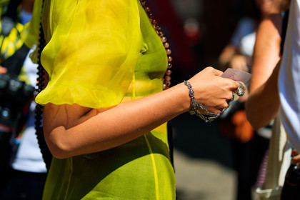 bracelet, necklace, rings, yellow dress, fashion week, frenchystyle, FW, jonathan paciullo, street style, NYFW, NEW YORK, SPRING SUMMER 2019, SS 19, atmosphere details, horizontal, detail