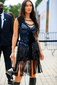 black dress, sequins dress, embroidered dress, pearl embroidered dress, mid long dress, sleeveless dress, high boots, black leather boots, studs boots, varnished bag, vinyl bag, mini bag, hand bag, monogrammed bag, logo printed bag, louis vuitton bag, louis vuitton dress, platform boots, bella hadid, fashion week, frenchystyle, FW, jonathan paciullo, street style, PFW, PARIS, AUTUMN WINTER 2021-2022, FALL WINTER 2021-2022, FW 21-22, vertical, atmosphere details, detail, model