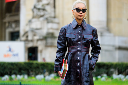 atmosphere details, AUTUMN WINTER 2017-2018, AW 17-18, back detail, brown coat, detail, earrings, FALL WINTER 2017-2018, fashion week, frenchystyle, FW, FW 17-18, horizontal, jonathan paciullo, leather bag, leather coat, louis vuitton, PARIS, PFW, red coat, street style, sunglasses, vanessa hong