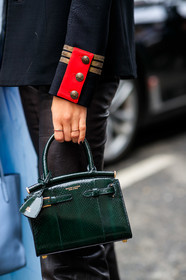black jacket, black pants, green bag, leather bag, leather pants, ralph lauren, trousers, xenia adonts, frenchystyle, jonathan paciullo, street style, NYFW, NEW YORK, AUTUMN WINTER 2019-2020, AW 19-20, FALL WINTER 2019-2020, FW 19-20, fashion week, FW, vertical, atmosphere details, detail