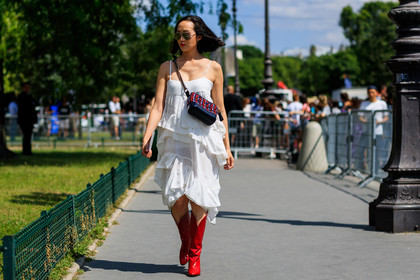 black bag, chanel, cowboy boots, graphic bag, high heels, leather bag, leather shoes, printed bag, red boots, ruffles, sunglasses, tweed bag, white dress, fashion week, frenchystyle, FW, jonathan paciullo, street style, PFW, PARIS, horizontal, atmosphere details, full length, AUTUMN WINTER 2018-2019, FALL WINTER 2018-2019, FW 18-19