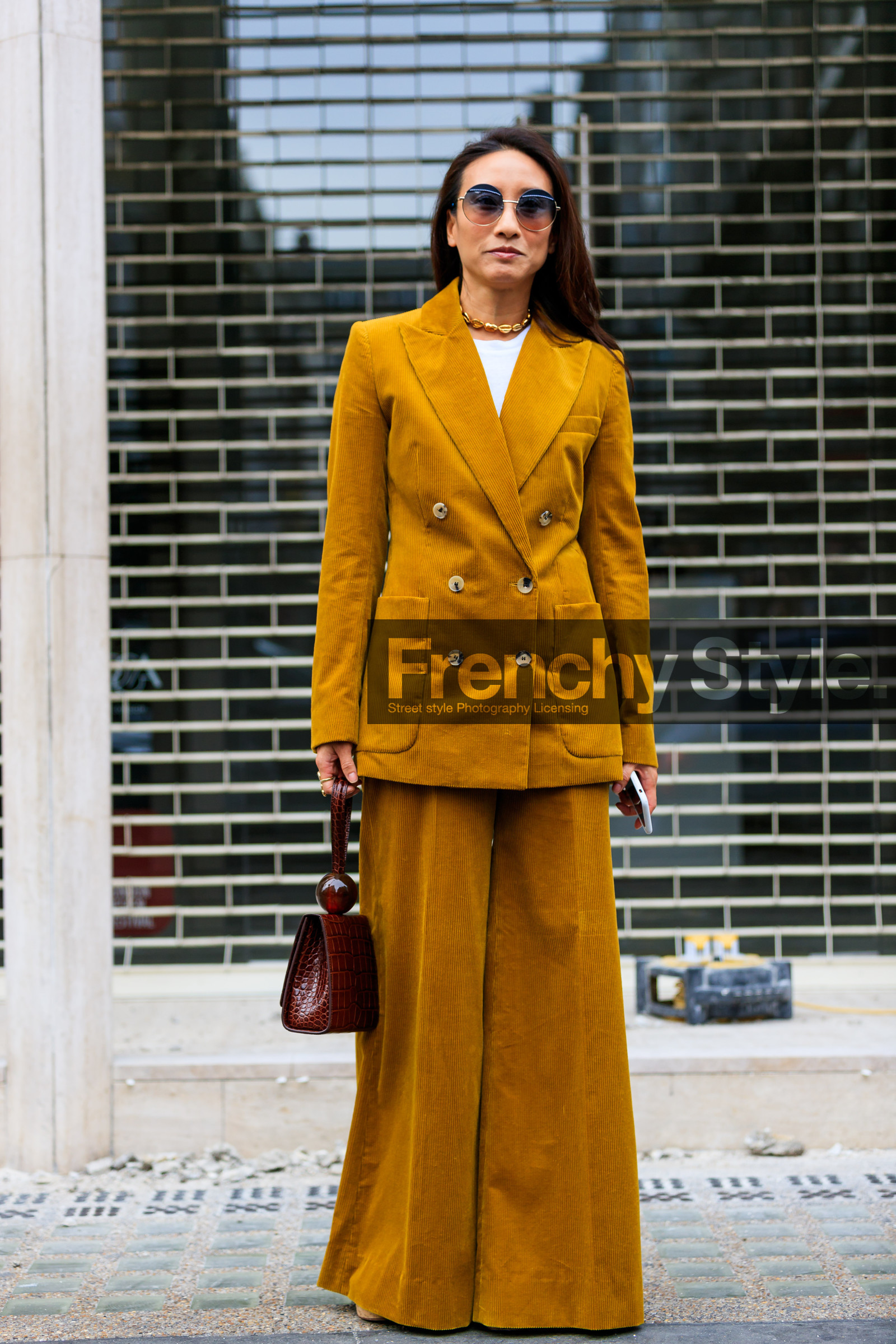 blazer, brown bag, brown suit, camel jacket, camel pants, camel suit, elizabeth von der goltz, leather bag, necklace, sunglasses, trousers, fashion week, frenchystyle, FW, jonathan paciullo, street style, LFW, LONDON, SPRING SUMMER 2019, SS 19, vertical, full length