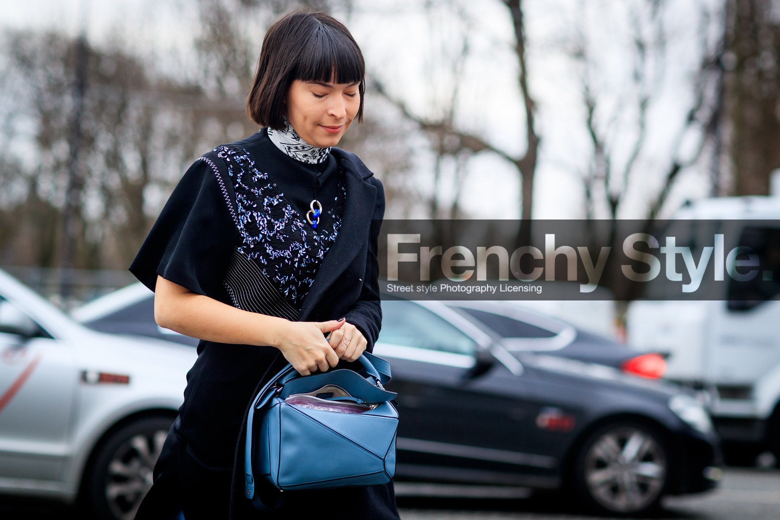 atmosphere details, AUTUMN WINTER 2017-2018, AW 17-18, black coat, black dress, blue bag, clara cornet, detail, embroidered dress, embroideries, FALL WINTER 2017-2018, fashion week, frenchystyle, FW, FW 17-18, horizontal, jonathan paciullo, leather bag, loewe, PARIS, PFW, street style, white bandana