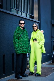 printed hoodie, black pants, black boots, leather boots, cropped hoodie, fluo green hoodie, crossed laces top, animal print fluo look, black sunglasses, fluo green pants, alice barbier, JS roques, alice & j.s, fashion week, frenchystyle, FW, jonathan paciullo, street style, vertical, full length