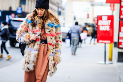 atmosphere details, AUTUMN WINTER 2016-2017, AW 16-17, black beanie, black belt, brown fur, detail, dyed fur, FALL WINTER 2016-2017, fashion week, frenchystyle, fur coat, fur jacket, FW, FW 16-17, horizontal, jonathan paciullo, NEW YORK, NYFW, street style, woman