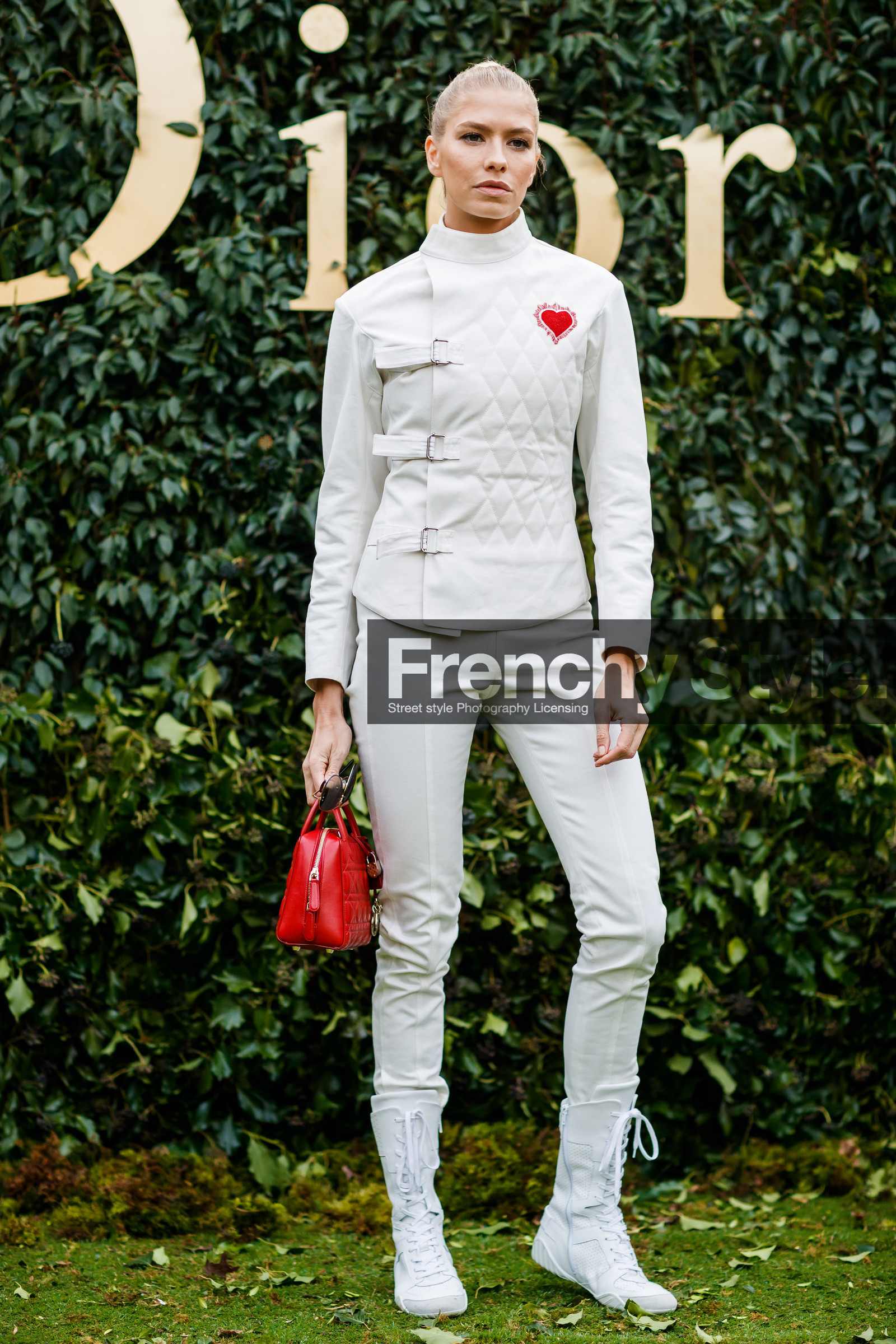christian dior, leather bag, leather boots, leather pants, leather shoes, leather top, red bag, trousers, white boots, white pants, white top, fashion week, frenchystyle, FW, jonathan paciullo, street style, PFW, PARIS, SPRING SUMMER 2017, SS 17, HAUTE COUTURE, vertical, full length, elena perminova
