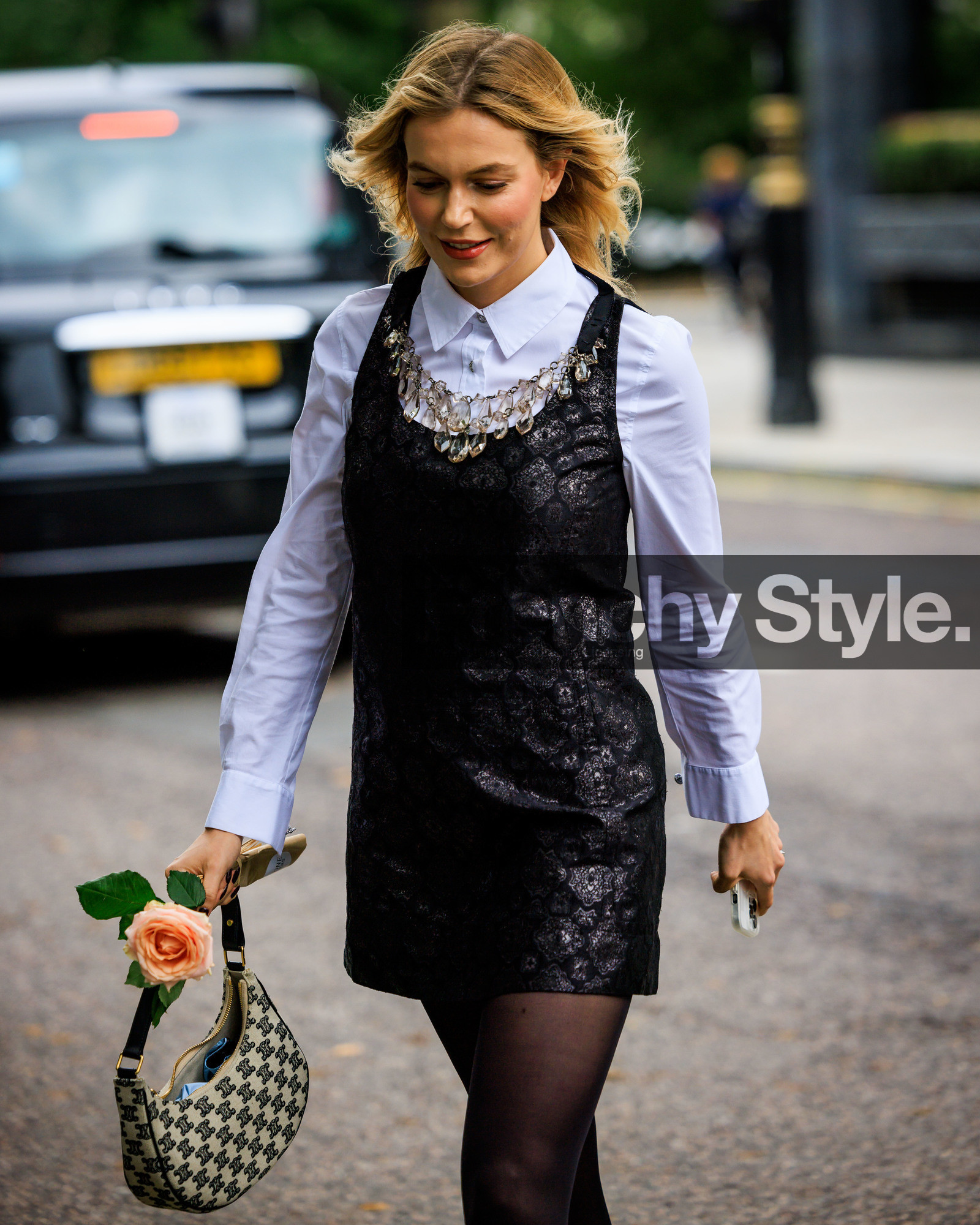 fashion week, frenchystyle, FW, jonathan paciullo, street style, LFW, LONDON, atmosphere details, detail, SPRING SUMMER 2024, SS 24