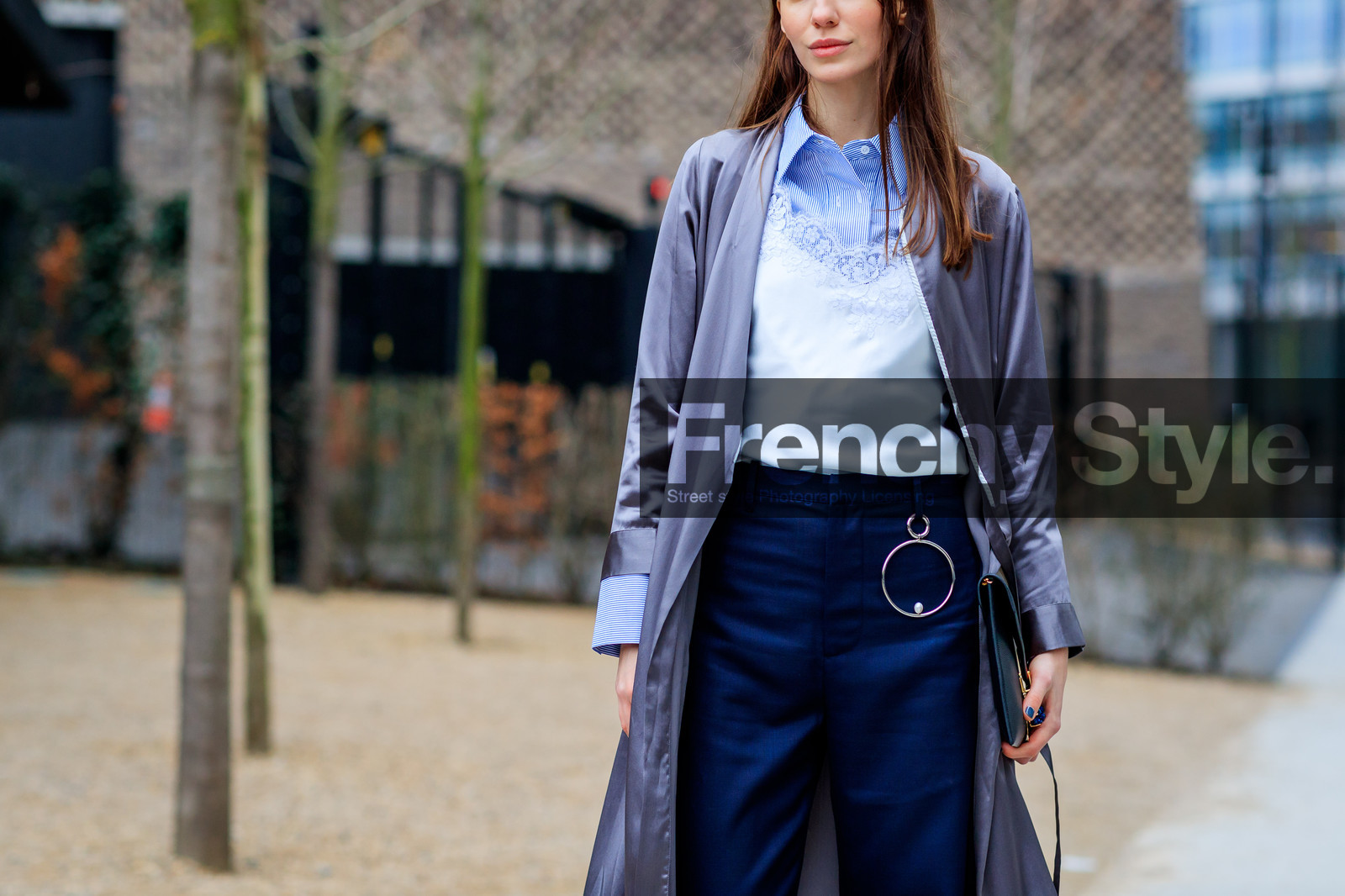atmosphere details, AUTUMN WINTER 2017-2018, AW 17-18, blue shirt, detail, FALL WINTER 2017-2018, fashion week, frenchystyle, FW, FW 17-18, grey jacket, horizontal, jonathan paciullo, lace top, leather bag, LFW, LONDON, navy pants, robe, silk jacket, street style, trousers, white top, wide pants