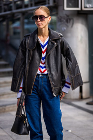 aviator sunglasses, bag, black bag, black jacket, blue denim, blue jean, denim, Hilda Sandstrom, jacket, jean, knitwear, leather jacket, printed knitwear, sunglasses, white knitwear, fashion week, frenchystyle, FW, jonathan paciullo, street style, PFW, PARIS, SPRING SUMMER 2022, SS 22, vertical, atmosphere details
