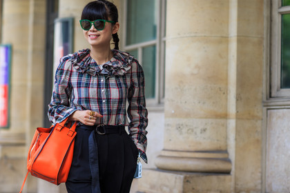 atmosphere details, black pants, check shirt, detail, fashion week, frenchystyle, FW, high waist, horizontal, jonathan paciullo, leaf greener, leather bag, MENSWEAR, orange bag, PARIS, PFW, plaid, SPRING SUMMER 2017, SS 17, street style, sunglasses, trousers
