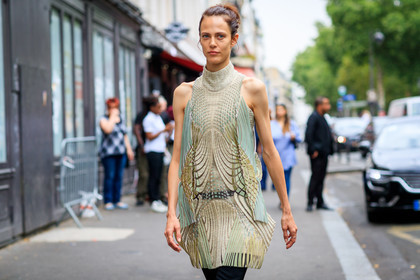beige top, graphic top, laser cut, see through, fashion week, frenchystyle, FW, jonathan paciullo, street style, PFW, PARIS, atmosphere details, horizontal, detail, model, AUTUMN WINTER 2018-2019, FALL WINTER 2018-2019, FW 18-19, aymeline valade
