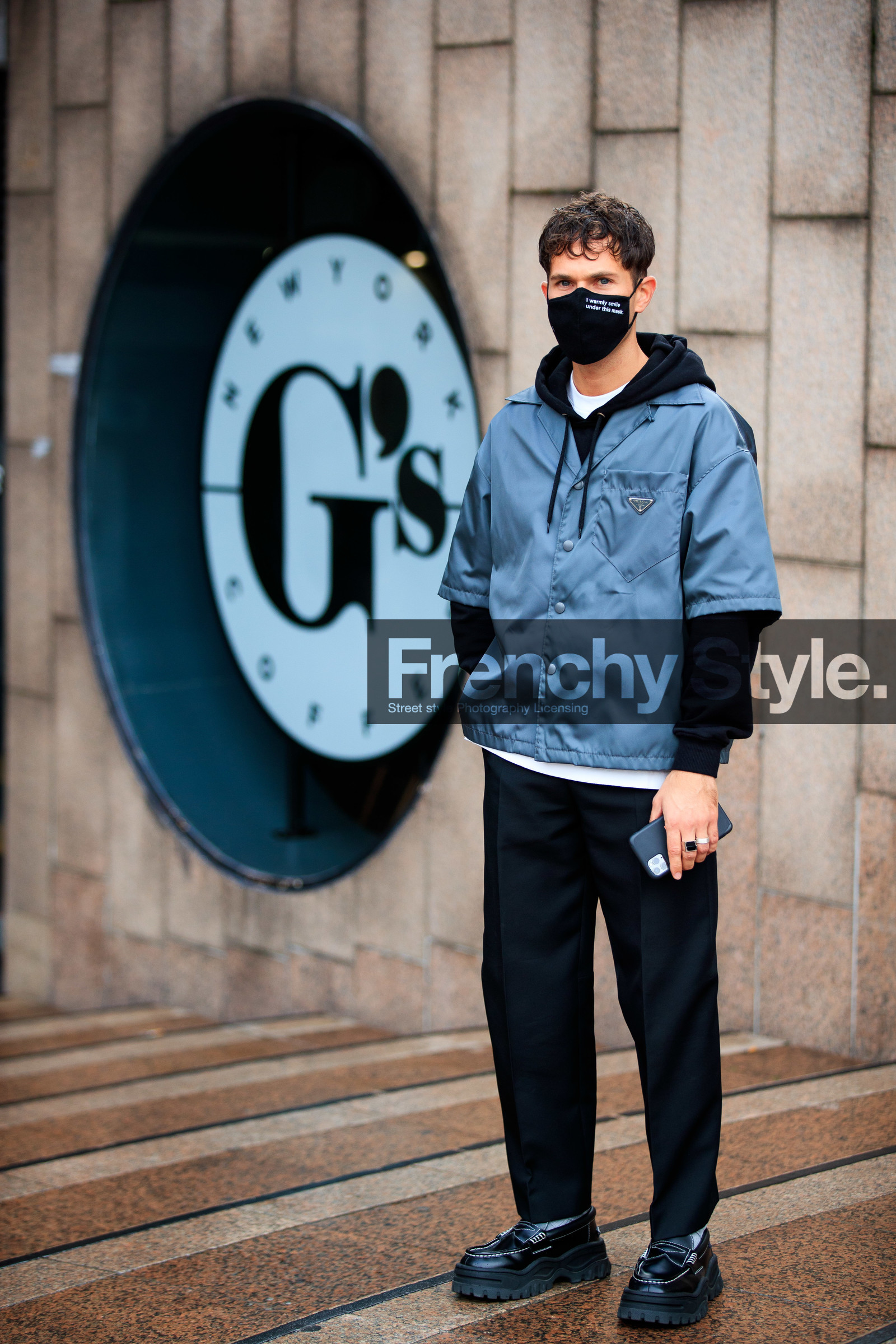 JS roques, grey jacket, short sleeves jacket, prada jacket, black hoodie, black pants, black leather loafers, big sole shoes, big sole loafers, covid face mask, fashion week, frenchystyle, FW, jonathan paciullo, street style, PFW, PARIS, SPRING SUMMER 2021, SS 21, vertical, full length