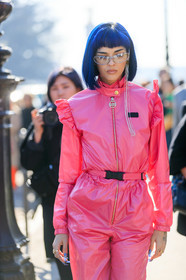 blue hair, dyed hair, earrings, pink jumpsuit, sita abellan, sunglasses, trousers, PARIS, PFW, street style, jonathan paciullo, FW, frenchystyle, fashion week, AUTUMN WINTER 2019-2020, AW 19-20, FALL WINTER 2019-2020, FW 19-20, vertical, atmosphere details, detail