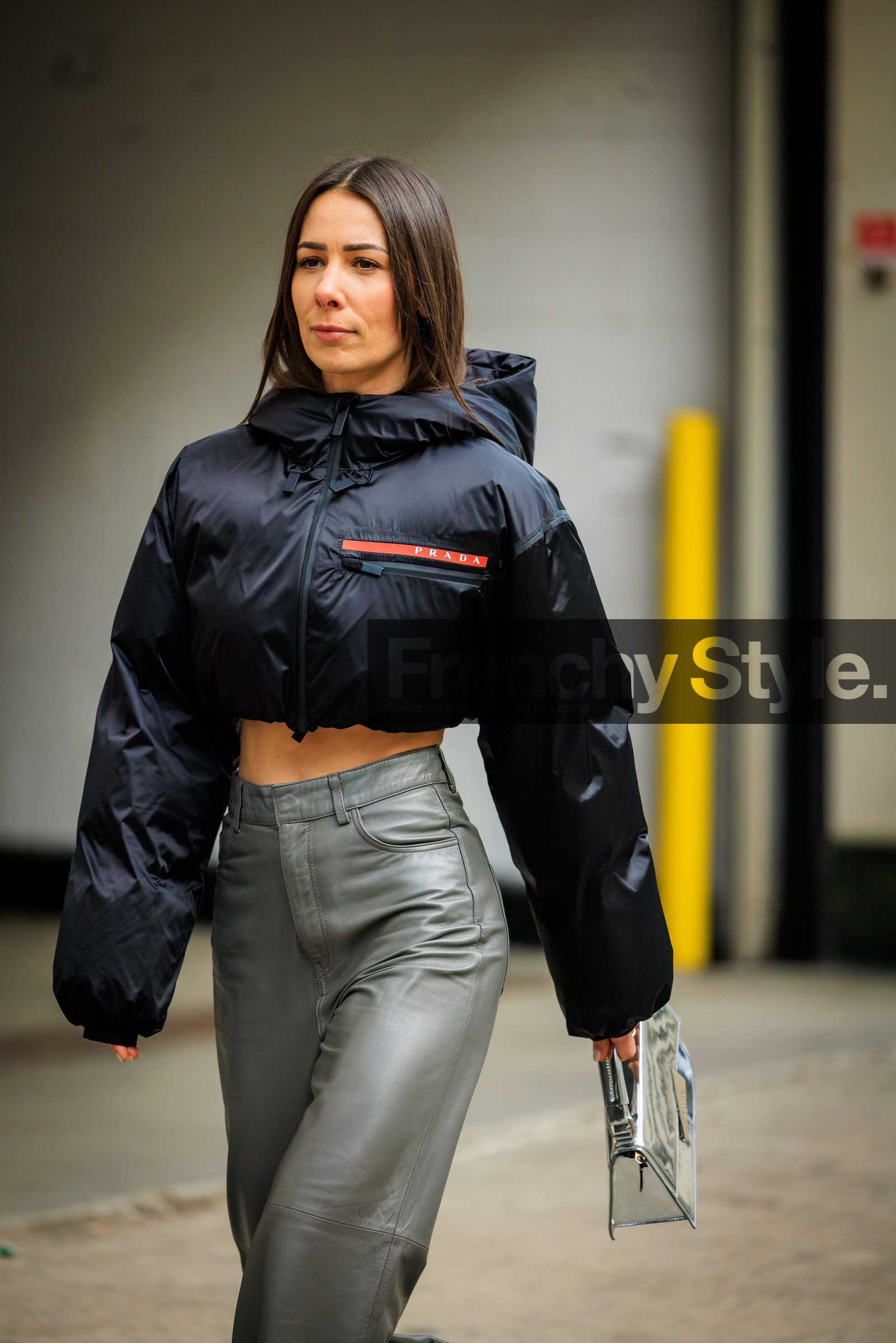 grey leather wideleg pants, black prada linea rosa bomber jacket, transparent handbag, transparent acnestudios handbag, alice barbier, fashion week, frenchystyle, FW, jonathan paciullo, street style, NYFW, NEW YORK, AUTUMN WINTER 2022-2023, FALL WINTER 2022_2023, FW 22-23, vertical, atmosphere details