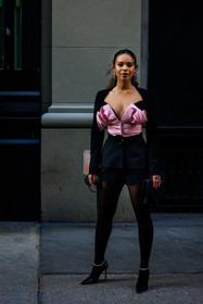 pink corset, ruffled corset, black skirt, mini skirt, black belt, black stilettos, big loops, silver creole, black stockings, alisha ihaan bo, fashion week, frenchystyle, FW, jonathan paciullo, street style, NYFW, NEW YORK, AUTUMN WINTER 2022-2023, FALL WINTER 2022_2023, FW 22-23, vertical, full length