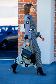 black and white, black bag, black shoes, checked dress, fashion week, frenchystyle, full length, FW, graphic dress, high heels, jonathan paciullo, leather bag, leather shoes, MFW, MILAN, printed dress, SPRING SUMMER 2018, SS 18, street style, striped dress, trousers, vertical, vêtements