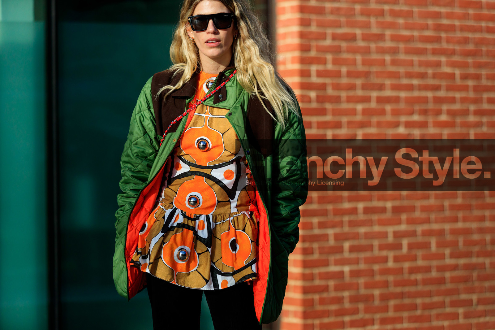 veronika heilbrunner, green coat, down jacket, barbour coat, tom ford sunglasses, velvet coat, brown coat, orange blouse, kaki blouse, studs blouse, floral printed blouse, fashion week, frenchystyle, FW, jonathan paciullo, street style, LFW, LONDON, AUTUMN WINTER 2020-2021, FALL WINTER 2020-2021, FW 20-21, horizontal, atmosphere details, detail