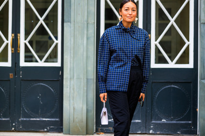 black pants, blue shirt, checked, earrings, graphic shirt, leather bag, plaid, printed shirt, rachael wang, sweatpants, trousers, white bag, fashion week, frenchystyle, FW, jonathan paciullo, street style, LFW, LONDON, SPRING SUMMER 2019, SS 19, atmosphere details, horizontal, detail