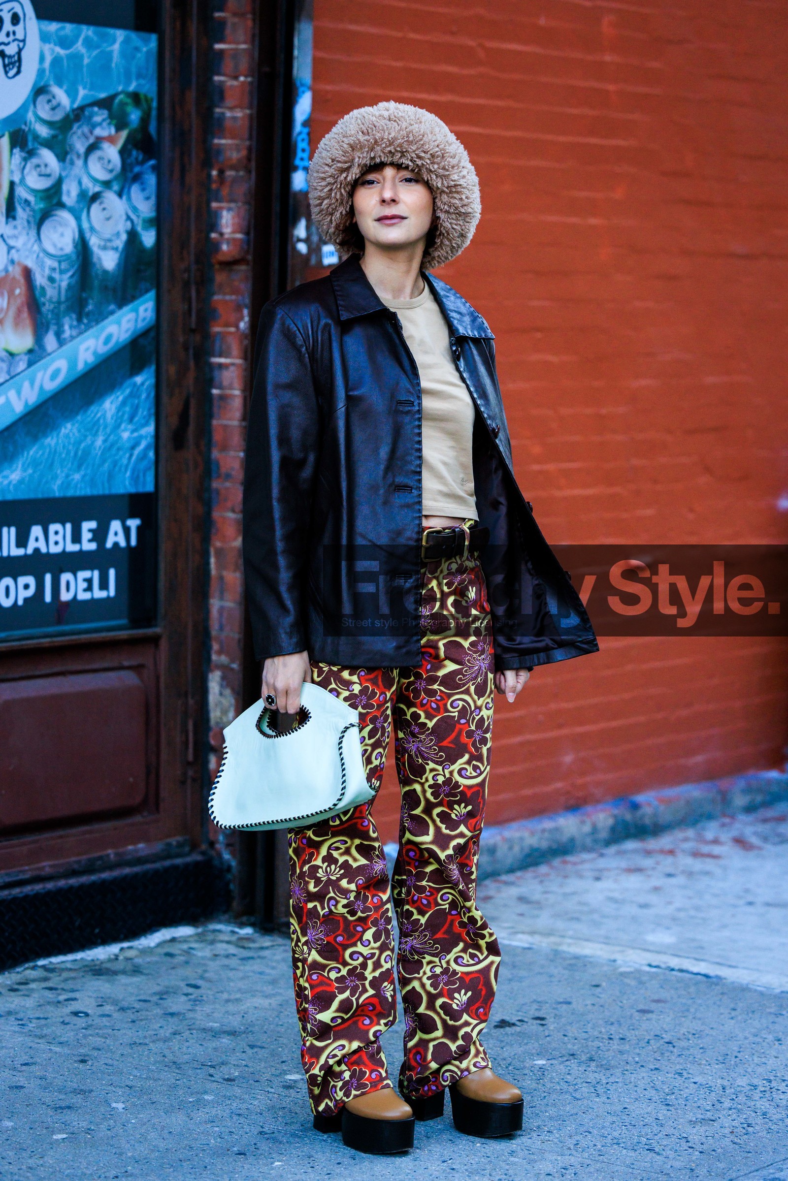 leather jacket, black jacket, fluffy hat, beige hat, furry hat, buttoned jacket, beige tshirt, flowered pants, multicolor pants, printed pants, platform shoes, brown platform boots, leather platform boots, sky blue handbag, leather handbag, black belt, alyssa coscarelli, street style, jonathan paciullo, FW, frenchystyle, fashion week, NYFW, NEW YORK, AUTUMN WINTER 2022-2023, FALL WINTER 2022_2023, FW 22-23, vertical, full length