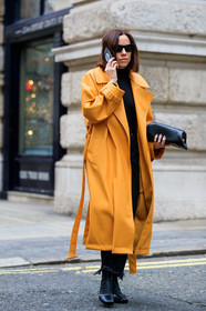 black bag, black shoes, céline, high heels, leather bag, leather coat, leather shoes, orange coat, sunglasses, trousers, street style, jonathan paciullo, FW, frenchystyle, fashion week, LFW, LONDON, AUTUMN WINTER 2019-2020, AW 19-20, FW 19-20, FALL WINTER 2019-2020, vertical, full length
