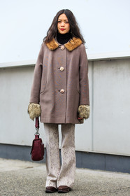 AUTUMN WINTER 2016-2017, AW 16-17, beige pants, brown coat, embroidered pants, fashion week, frenchystyle, full length, fur collar, FW, FW 16-17, jonathan paciullo, leather bag, NEW YORK, NYFW, patty lu, red bag, street style, vertical, wide pants, woman
