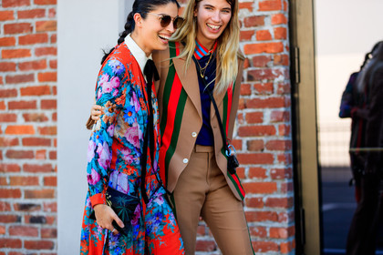 atmosphere details, black bag, blazer, blue top, brown jacket, brown pants, brown suit, caroline issa, detail, fashion week, floral, flowers, frenchystyle, FW, graphic jacket, graphic pants, graphic skirt, gucci, horizontal, jonathan paciullo, leather bag, MFW, MILAN, multicolor dress, printed jacket, printed pants, printed skirt, red dress, SPRING SUMMER 2018, SS 18, street style, sunglasses, trousers, veronika heilbrunner