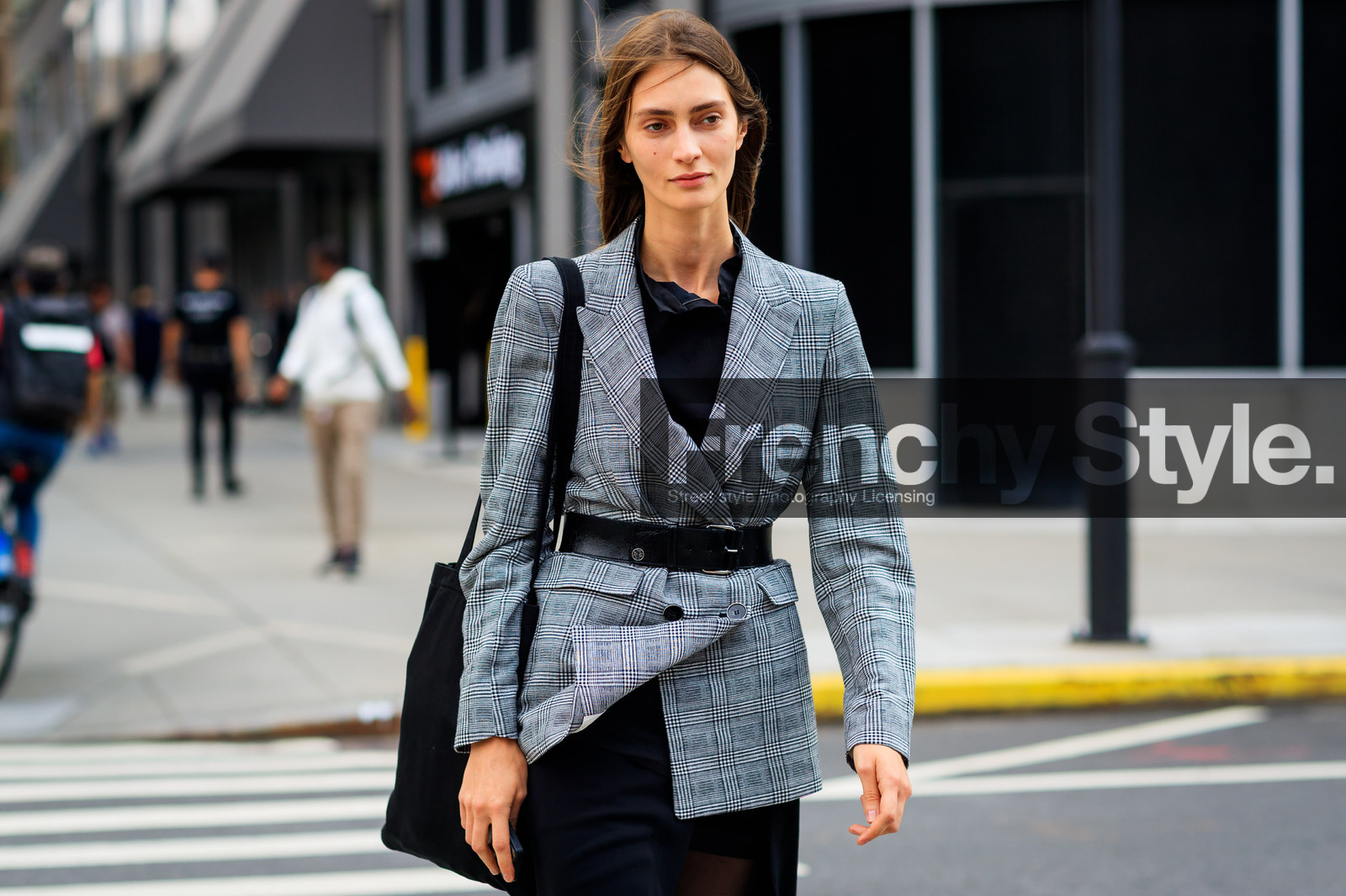 atmosphere details, black belt, blazer, checked jacket, detail, fashion week, frenchystyle, FW, grey jacket, horizontal, jonathan paciullo, leather bag, leather belt, marine deleeuw, marjan jonkman, model, NEW YORK, NYFW, plaid, SPRING SUMMER 2018, SS 18, street style, tote bag, trousers