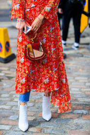 atmosphere details, blue denim, chloé, denim pants, detail, fashion week, floral, florrie thomas, flowers, frenchystyle, FW, graphic dress, high heels, jeans, jonathan paciullo, leather bag, leather shoes, LFW, LONDON, printed dress, red bag, red dress, SPRING SUMMER 2018, SS 18, street style, trousers, vertical, white boots