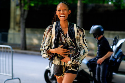 black bag, black shorts, graphic jacket, leather bag, leather jacket, leather shorts, printed jacket, sleeveless, fashion week, frenchystyle, FW, jonathan paciullo, street style, PFW, PARIS, horizontal, atmosphere details, detail, model, AUTUMN WINTER 2018-2019, FALL WINTER 2018-2019, FW 18-19, adesuwa