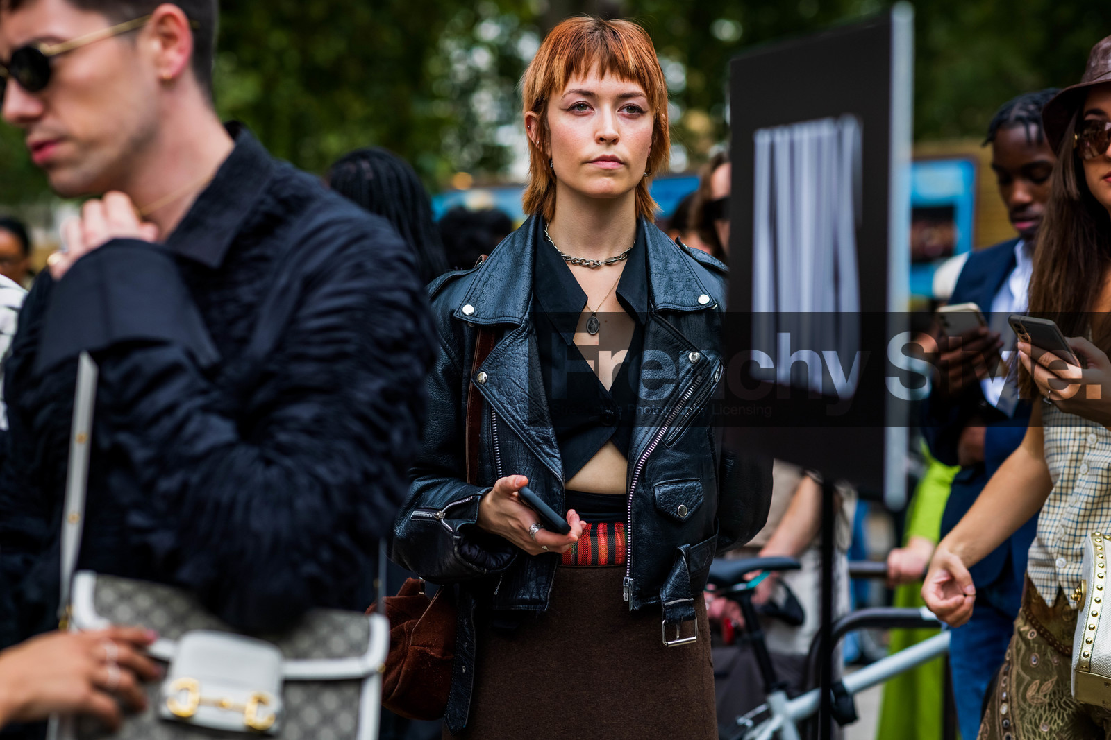 Bags, cropped top, jacket, leather, black, fashion week, frenchystyle, FW, jonathan paciullo, street style, SPRING SUMMER 2022, SS 22, LFW, LONDON, horizontal, atmosphere details, detail