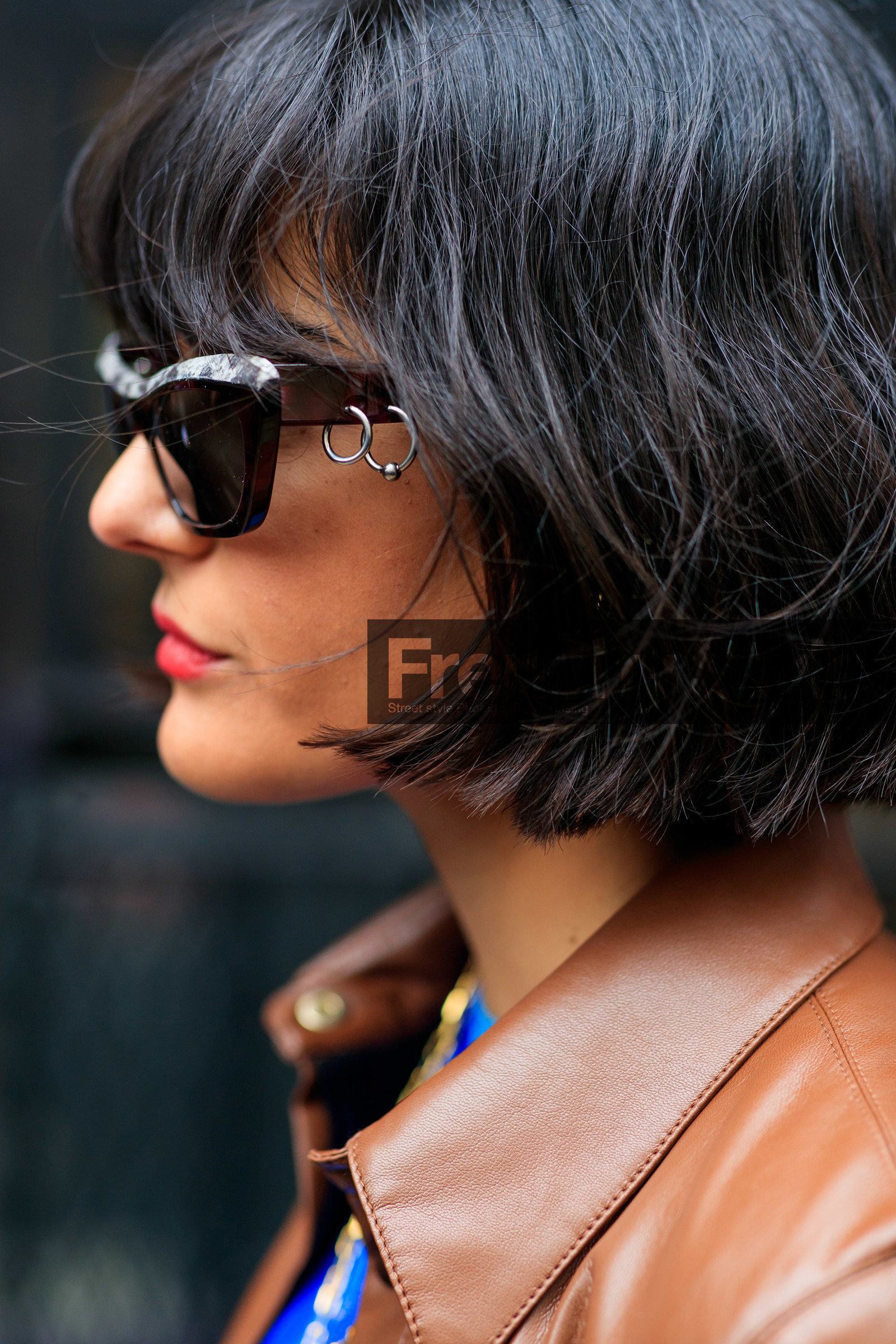 brown coat, carola bernard, leather coat, sunglasses, frenchystyle, jonathan paciullo, street style, NYFW, NEW YORK, AUTUMN WINTER 2019-2020, AW 19-20, FALL WINTER 2019-2020, FW 19-20, fashion week, FW, vertical, atmosphere details, detail