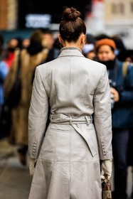 details, back, hairstyle, high bow hairstyle, mary leest, fashion week, frenchystyle, FW, jonathan paciullo, street style, NYFW, NEW YORK, AUTUMN WINTER 2022-2023, FALL WINTER 2022_2023, FW 22-23, vertical, atmosphere details