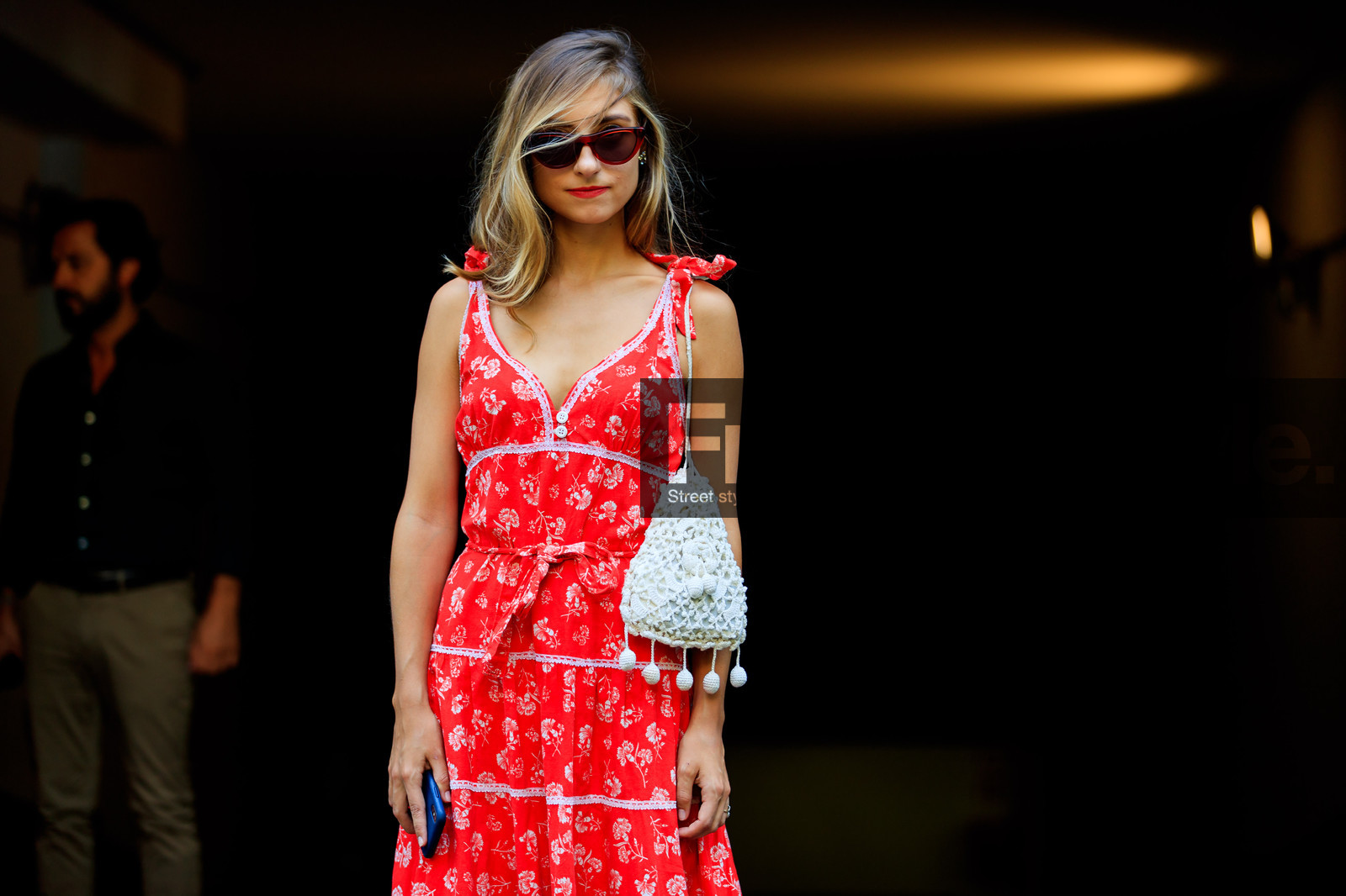 floral, flowers, graphic dress, jenny walton, leather bag, printed dress, red dress, sunglasses, white bag, street style, jonathan paciullo, FW, frenchystyle, fashion week, MFW, MILAN, SPRING SUMMER 2019, SS 19, atmosphere details, horizontal, detail