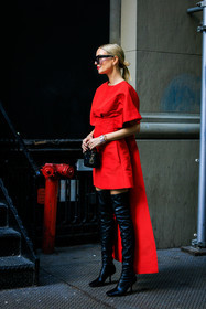 red mini dress, highknee boots, black boots, black leather boots, black handbag, mini handbag, leonie hanne, fashion week, frenchystyle, FW, jonathan paciullo, street style, NYFW, NEW YORK, AUTUMN WINTER 2022-2023, FALL WINTER 2022_2023, FW 22-23, vertical, full length