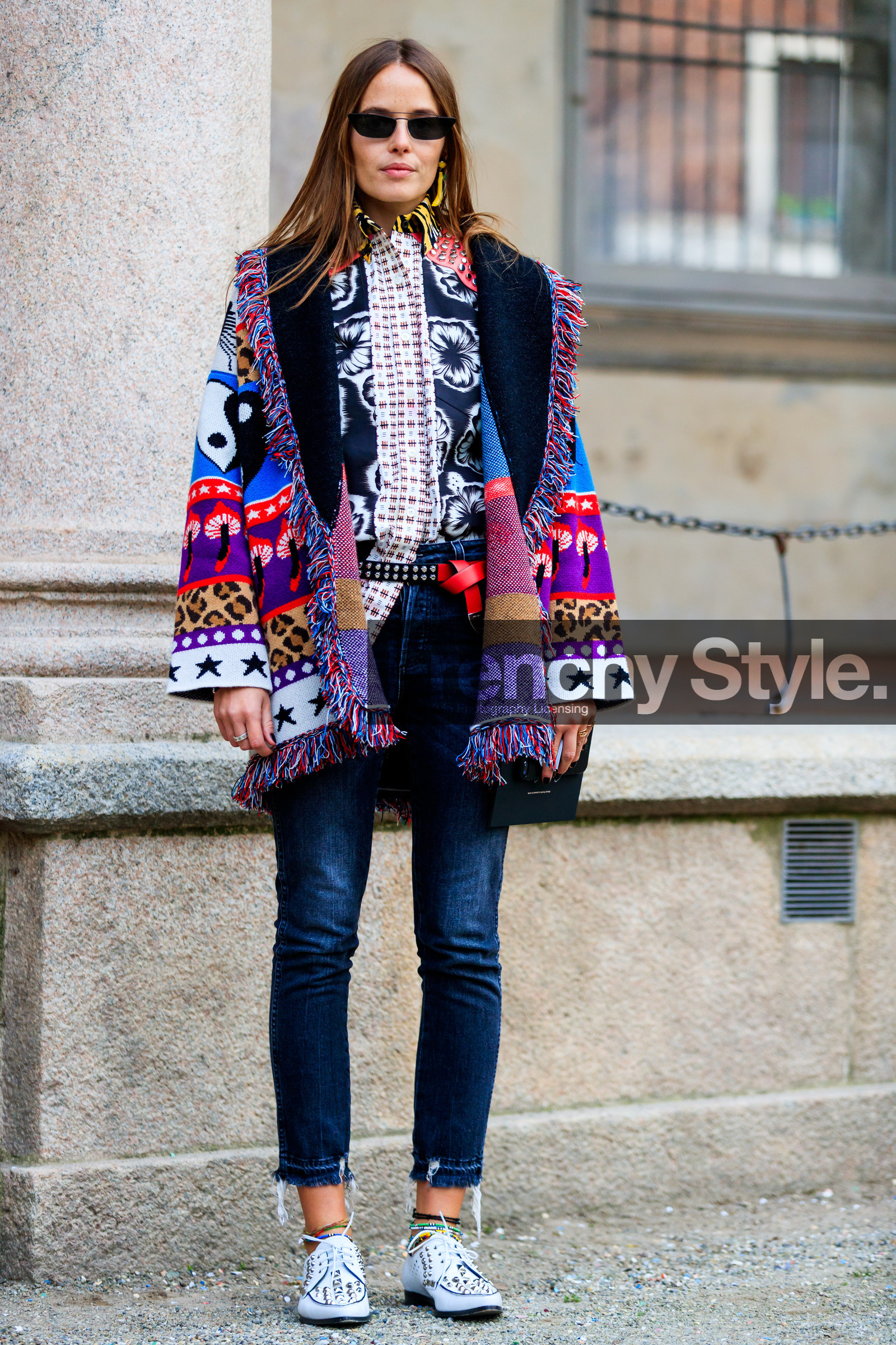 animal print, black belt, blue denim, denim pants, floral, flowers, fringes, graphic jacket, graphic shirt, jeans, leather belt, leather shoes, leopard, multicolor jacket, pink, prada, printed jacket, printed shirt, purple, purple jacket, red, studs, sunglasses, trousers, turquoise, white shoes, yellow, fashion week, frenchystyle, FW, jonathan paciullo, street style, MFW, MILAN, AUTUMN WINTER 2018-2019, FALL WINTER 2018-2019, FW 18-19, vertical, full length, carlotta oddi