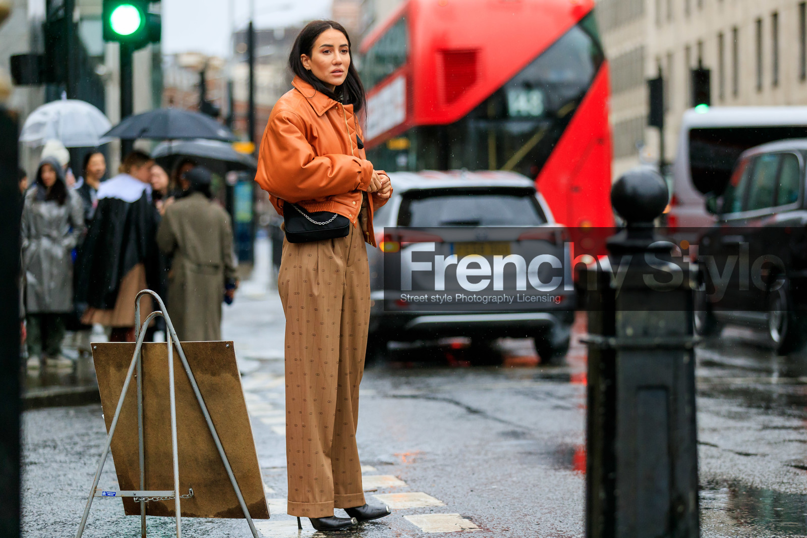 tamara kalinic, orange bombers, orange leather bombers, leather bombers, beige pants, flare pants, loose pants, monogrammed pants, gucci pants, tailored pants, prada bag, black bag, black leather boots, cowboy boots, fashion week, frenchystyle, FW, jonathan paciullo, street style, LFW, LONDON, AUTUMN WINTER 2020-2021, FALL WINTER 2020-2021, FW 20-21, horizontal, atmosphere details, full length