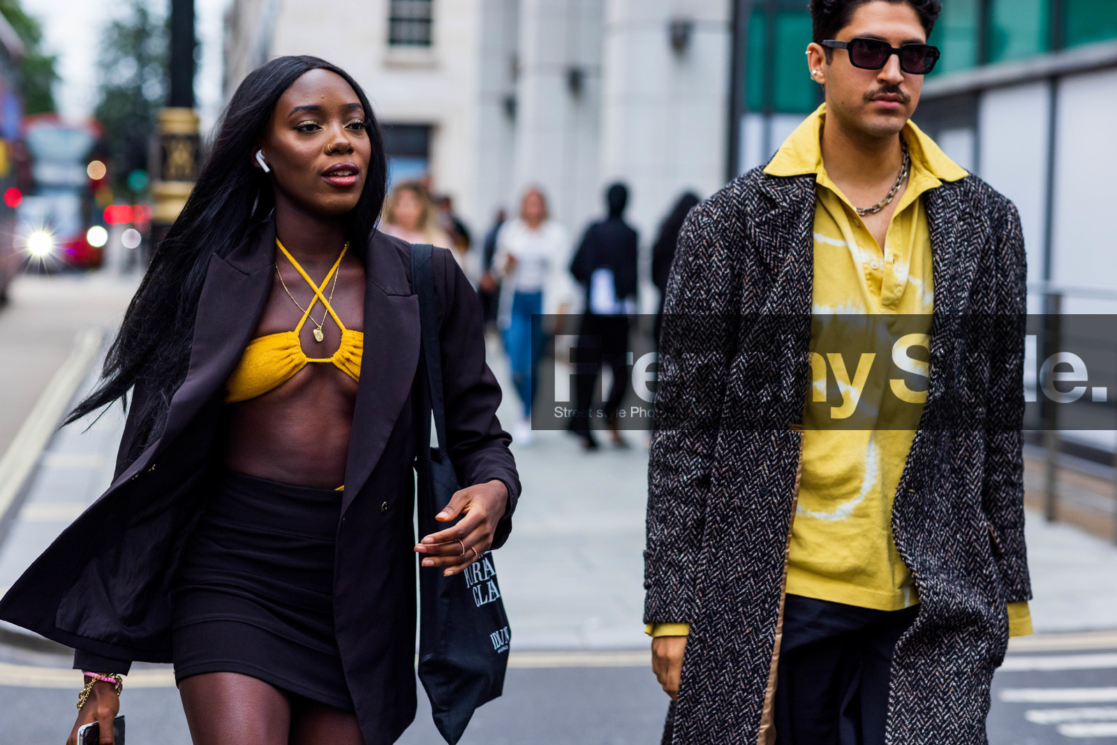 blazer, black, mini skirt, bra, orange, yellow, shirt, coat, fashion week, frenchystyle, FW, jonathan paciullo, street style, SPRING SUMMER 2022, SS 22, LFW, LONDON, horizontal, atmosphere details, detail