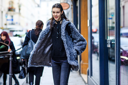 atmosphere details, AUTUMN WINTER 2016-2017, AW 16-17, black knit, black scarf, black sweater, denim pants, detail, FALL WINTER 2016-2017, fashion week, frenchystyle, fur jacket, FW, FW 16-17, grey denim, grey fur, grey jacket, horizontal, jeans, jonathan paciullo, model, PARIS, PFW, pulled back hair, street style, trousers, wet hair